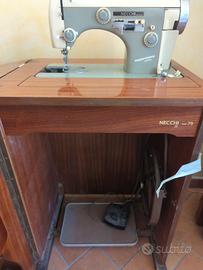 Macchina cucire Necchi Supernova