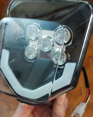 Faro led Husqvarna