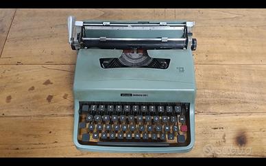 macchina da scrivere Olivetti Lettera 32