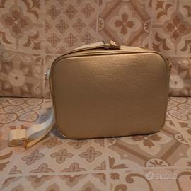 borsa in pelle morbida colore oro, con