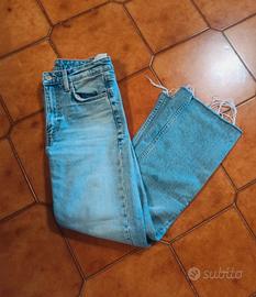 Jeans mom fit Zara taglia xsmall nuovi 