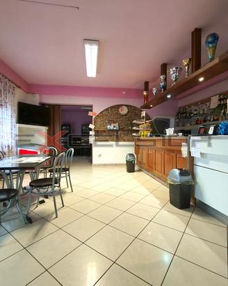 SAN MARTINO DI VENEZZE - BAR - NEGOZIO E APPARTAM