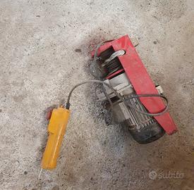 montacarico con braccio