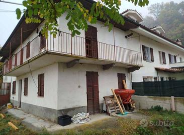 Immobile in asta di 184 m² con 5 locali a Bubbio