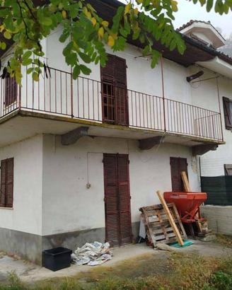 Immobile in asta di 184 m² con 5 locali a Bubbio