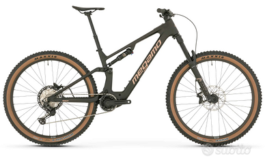 MEGAMO REASON CARBON 07 TG M BLACK