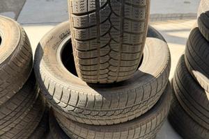 Gomme  Winter  215/60  R 16 99H