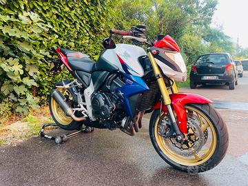 Honda cb1000r