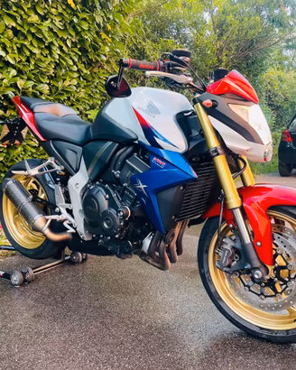 Honda cb1000r