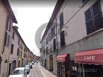 Immobile di 100 m² con 2 locali a Brescia