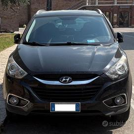 Hyundai ix35 1.7 CRDi 2WD 116Cv + Gancio di traino