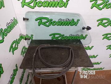 VETRO POSTERIORE DESTRO FIAT PANDA 141 2001