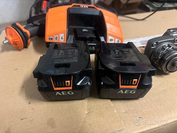 CARICA BATTERIE AEG