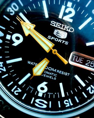 Seiko 5 Sports Atlas
