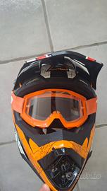 Casco Axosport Tribe con mascherina inclusa