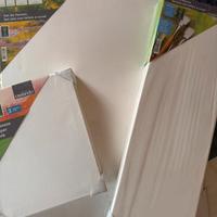 Tele bianche nuove per dipingere