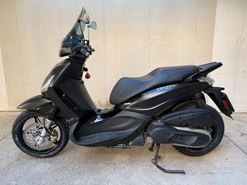 PIAGGIO BEVERLY 350 POLICE ABS-ASR del 2018