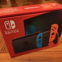 Nintendo Switch in garanzia + 2 giochi + accessori