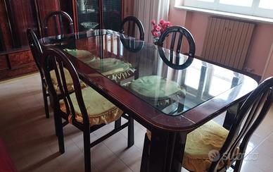 Tavolo in vetro e legno e 6 sedie