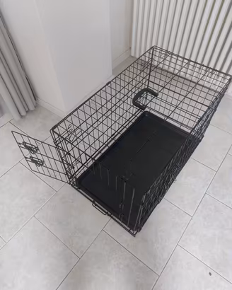 Kennel pieghevole per cani con vaschetta