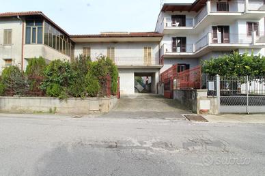 CASA INDIPENDENTE A CASTEL MORRONE
