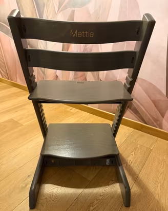 Sedia stokke grigia