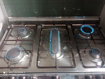 cucina a gas a cinque fuochi
