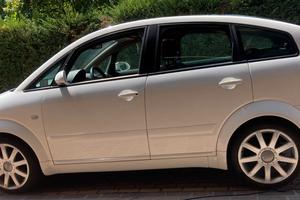 AUDI A2 FSI S-Line 1600cc 2002  TOP