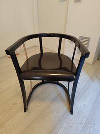 Anni 90 sedia Leopolda a pozzetto in faggio nera