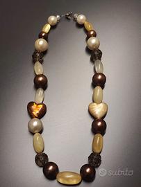 Collana con Perle e Pietre Decorative