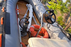 Gommone 430Asso Paiolato e carrello Satellite