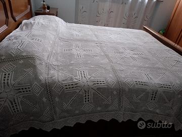 COPRLLETTO MATRIMONIALE IN FILO DI COTONE 