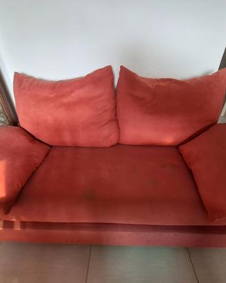 Coppia di divani color magenta -