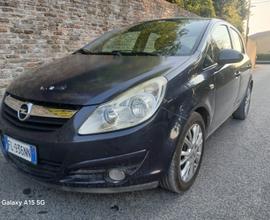 Opel Corsa 1.4 Benzina 2010 NEOPATENTATI