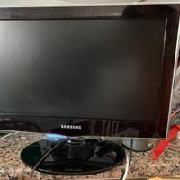 Tv Samsung 19 pollici led UE19C4000