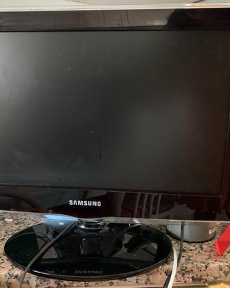 Tv Samsung 19 pollici led UE19C4000