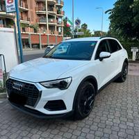 AUDI Q3 2.O TDI BUSINESS ADVANCED S-TRONIC