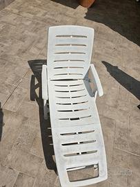 Lettino prendisole da giardino