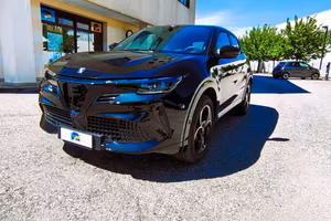 Alfa Romeo Junior 1.2 ibrida Intensa 145cv edct6