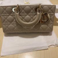 Borsa media Lady D-Joy