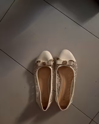 Ballerine bianche eleganti