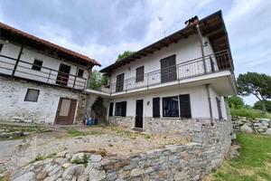 Massino - Porzione di casa vista lago