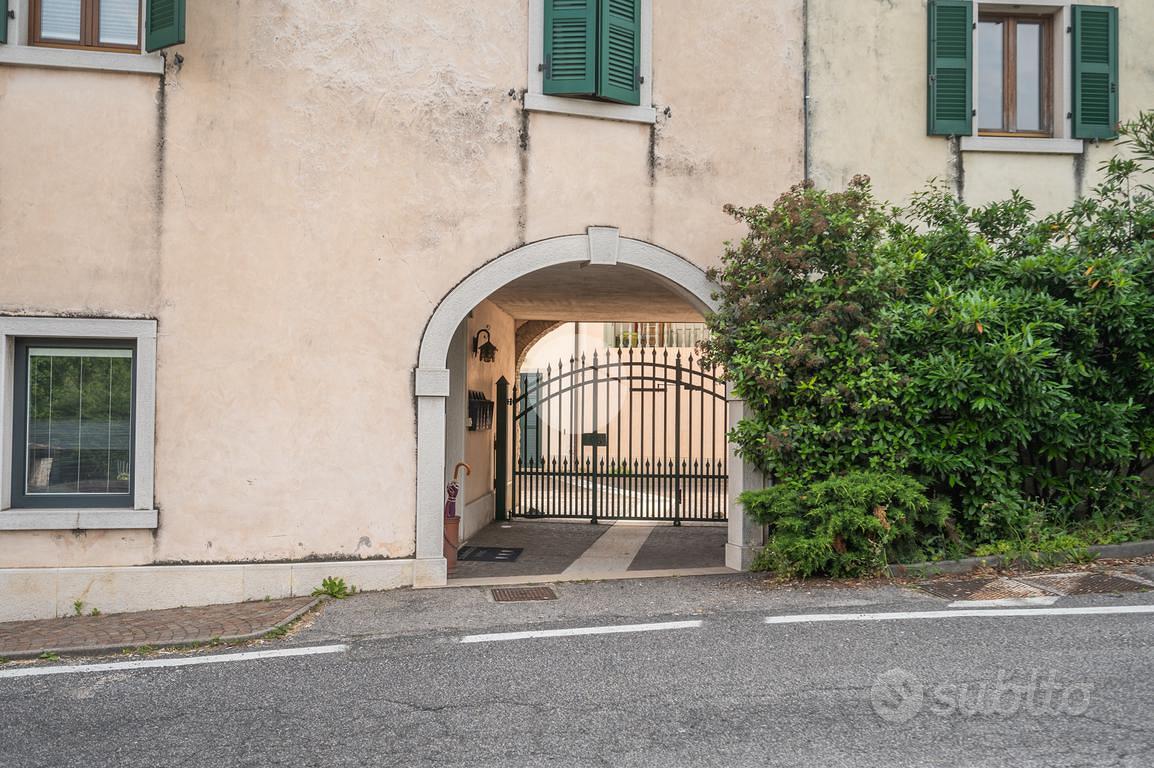 2 LOCALI A COSTERMANO - Vista 2