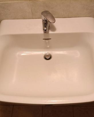 Lavabo con colonna