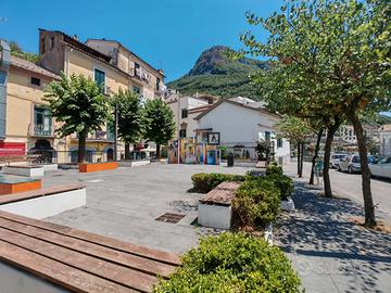 Tabaccheria, bar in cessione senza mura a Vietri s