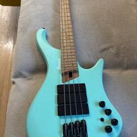 Basso 4 corde Ibanez EHB1000S headless