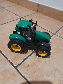 trattori e attrezzature 