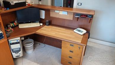 Scrivania reception  angolare + mobili a corredo 