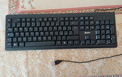 Tastiera igloo con filo usb usata poco