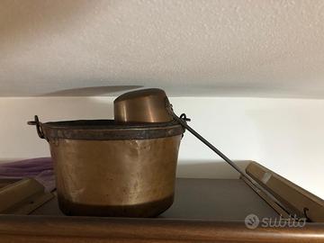 Oggetti in rame vintage